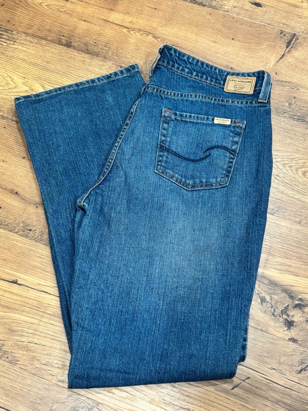 Levi Strauss Signature Women’s Denim Blue Jeans Mid Rise Bootcut Size Misses 14M